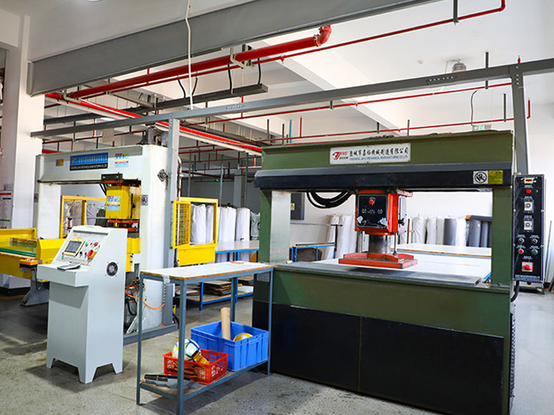 Rezanie futbalovej kože